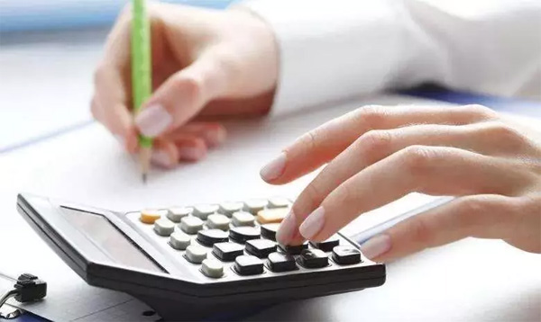 恭喜！個(gè)稅降了，月入不足萬(wàn)元基本無(wú)需繳稅